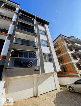 Tekgöz'den Albayrak Blv. Yakını Bahçeli Nizam Satılık 2+1 Daire