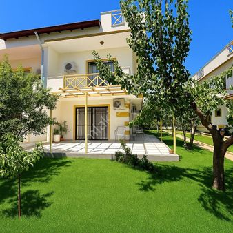 Yavansu’da 3+1 - Havuzlu Site İçinde Satılık Villa
