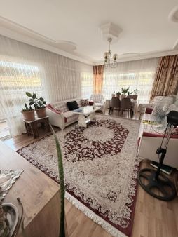 Yalova İstanbul Caddesinde Satılık 2+1 Daire