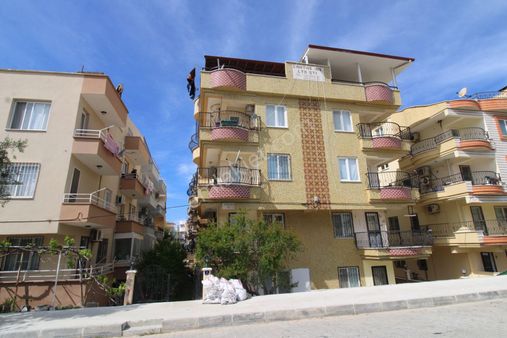 Aydın Diddim Altınkum Mahallesi Satılık Daire 2+1 Açık Mutfak Bahçe Katı Daire Denize 350