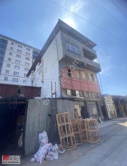 Rw.beta 'dan Eb. Sanayide Komple Satılık Fırsat Bina