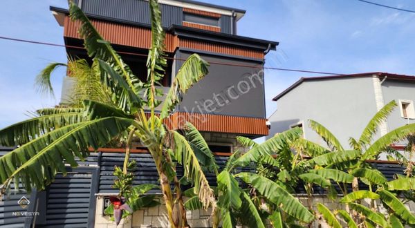 Urla Kalabak'ta Tam Müstakil Havuzlu Lüks Villa