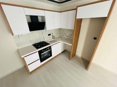 Yükselden Altınkumda Giyinme Odalı Devasa M2 Sıfır 1+1 Lüx Daire