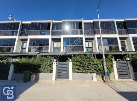 Menemen Seyrek ' Te Satılık Triplex Müstakil Ev