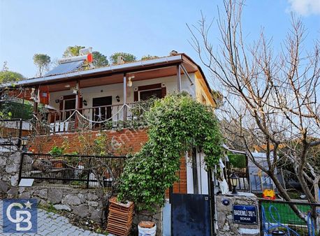 Coldwell Banker'dan Dikili Bademlide 200m2 Satılık Müstakil Ev