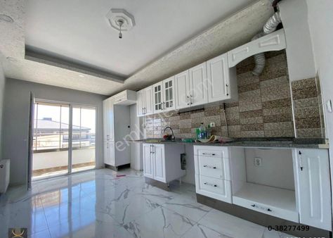 Poyraz Emlaktan Albayrak Caddesi Üzeri 3+1 135 M² Satılık Daire