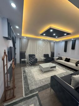 Fırsat Müstakil Villa Havuzlu!!merkeze Yakın!