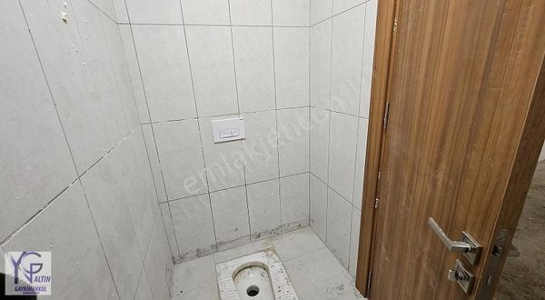 Yng Altından Yıldırım Mevlana Toki'de Yola Cephe Satılık Dükkan