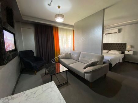 Karşıyaka Çarşı İşbankası Sokagı Günlük Kiralık Lüks Daire / Su Apart