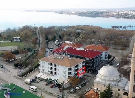 Muhteşem Konum Mogan 1.kat 3+1 140 M2 Genç Bina