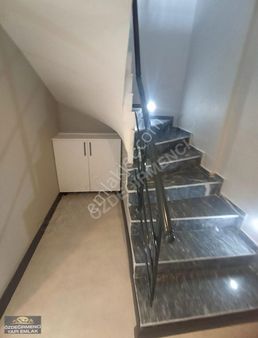 Özdeğirmenci Yapı Emlaktan Satılık 170 M2 Dublex