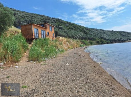Edincikte İçinde Bungalov Bulunan Denize Sıfır Arsa
