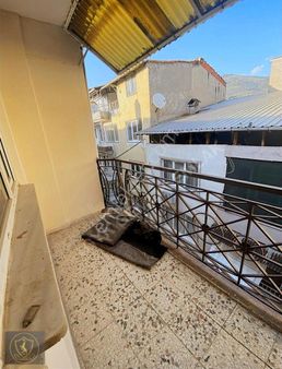 Acil Satılık 3+1 Daire 11 Eylül İlkokulu Civarı