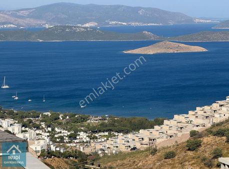 Bodrum Bağla Deniz Manzaralı Geniş Teraslı 1+1 Satılık Daire