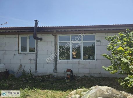 Kocaeli Kandıra Seyitliler Köyü’nde Göl Manzaralı Satılık Arsa