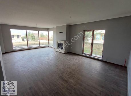 Bağlıca Yüksek Kredi İmkanı İle 5+1 Lüks Villa