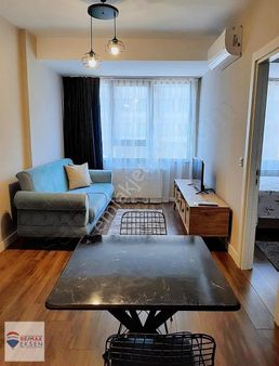 Emine Göktürk,den İnistanbul,da Eşyalı Kiracılı Büyük 1+1