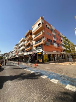 Marmarisin Kalbinde Emsalsiz Satılık Denize 50m Dükkan