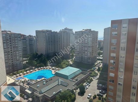 Parlamenterler Sitesi Yıldız Blokta Temiz Boş Satılık 3+1 Daire
