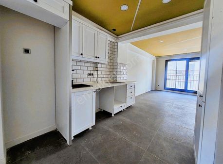 Buca Şirinyer'de 2+1 Sıfır Asansörlü Satılık Daire