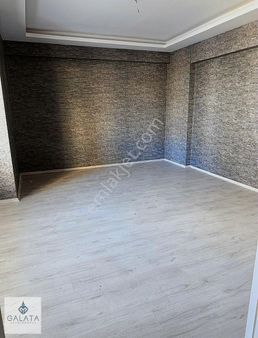 Galata Gayrimenkul'den Konukluda Acilllll 2+0 Satılık Giriş Kat