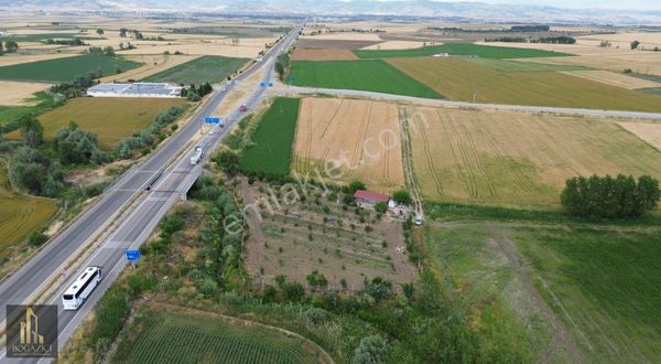 //boğaziçi Emlak//anayola Sıfır Mesafede //3.5 Dönüm Bağ Evi//