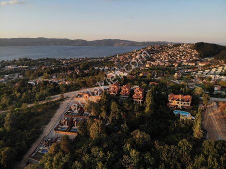 Sapanca’da 2.451 M2 Arsa İle Birlikte Satılık Bungalov Tesisi