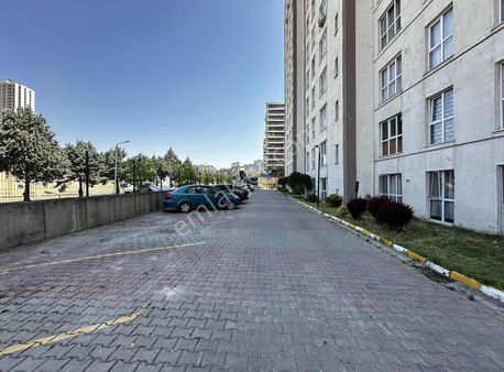 Bahçeşehir Lokasyonuna Yakın Satılık 2+1 Fırsat Daire