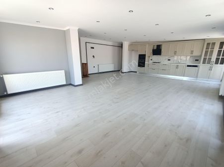 Startkey Muga'dan Bostanlı Ve İzban Yakını, Teraslı Satılık 4+1 Dubleks