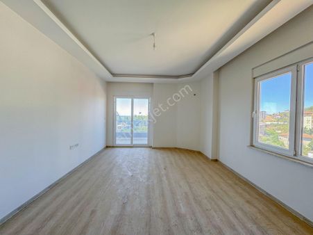 Alanya Çıplaklı'da Satılık Sıfır 2+1 Ayrı Mutfak Dubleks Daire