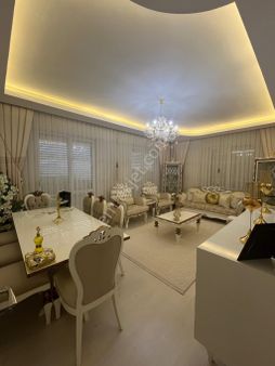 Beykent 1.etapda Geniş Bakımlı 3+1 Satılık Daire