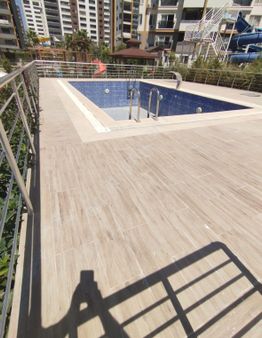 Tece Deniz Mah.de Havuzlu, Sıfır,denize Yürüme Mesafesinde 1+1