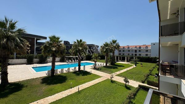 Manisa Muradiye Villalar Bölgesinde Full Eşyalı Satılık 1+1 Havuzlu Daire