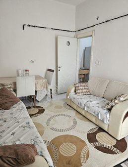Erenler Anayolda Arakat 2+0 50 M2 Ful Esyalı Daıre Kiraliktir