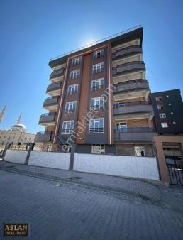 Salih Aslandan Acilll Köşebaşı Full Yapılı 4 Oda Daire