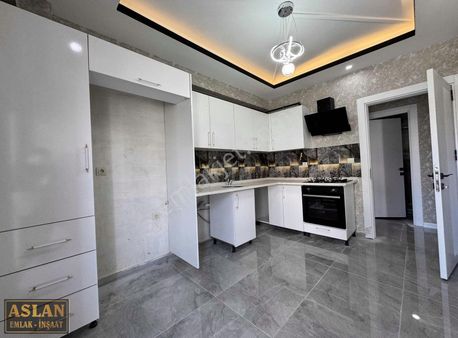 Salih Aslandan Seyrantepede 3 Oda Ara Kat Full Ultre Lüks Daire