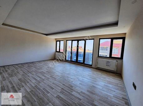 Sefaköy De Muhteşem Sefa Manzaralı 5+1 Lüks Dubleks Daire