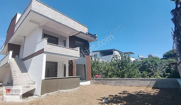 Rw Nefes'ten Öğretmenler Mahallesinde 1+1 Geniş Bahçeli Daire