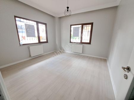 ꧁uğur. & Uzman.꧂maltepe Küçükyalıda Satılık 1+1 Ayrı Mutfaklı Yüksek Giriş