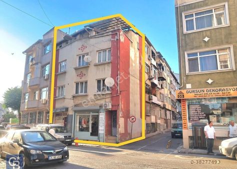 Fatih Şehremini'de, Yaylak Sokak Cepheli Satılık Köşe Bina