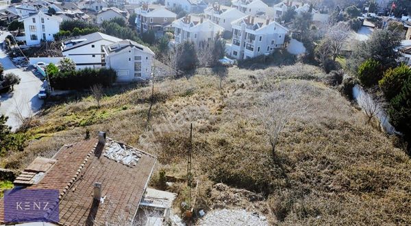 Zekeriyaköy De Fırsat 137 M2 Satılık Arsa