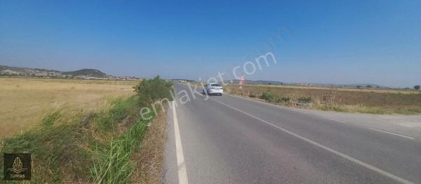 Foça Gerenköy Bağarası Anayol Üzeri Uygun Fiyat Yatırımlık Tarla