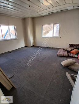 Odunpazarı Külliye Yakını 222 M² Arsa Üzerinde 2 Katlı Ahşap Ev