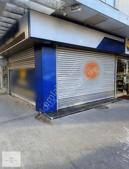 Kadıköy Bağdat Cadde Üstü İçi Yenilenmiş Köşe Kiralık Dükkan
