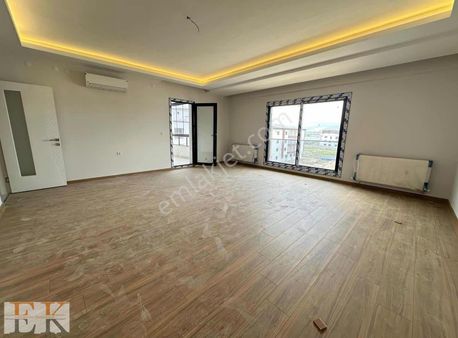 Muratbey Mah Ultra Lüks Site İçerisinde 3+1 Daire