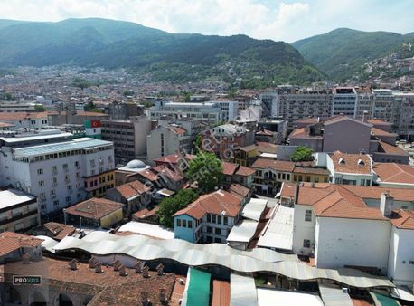 Provos Gayrimenkul, Çarşının İçinde Satılık 3 Katlı Tarihi Bina