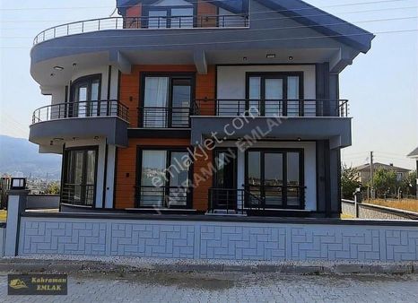 Kahraman Emlaktan Satılık Üniversite Üstünde 6+1 Ultra Lüx Villa