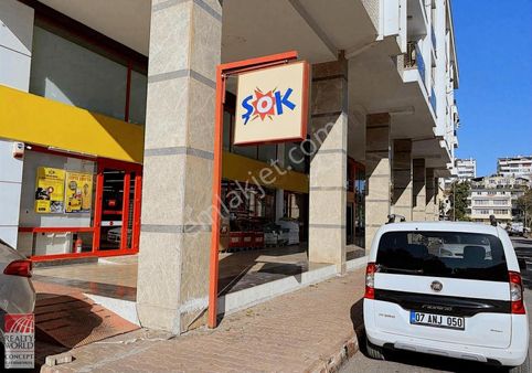 Konyaaltı'da 3 Katlı İki Tapulu Kurumsal Kiracılı Satılık Dükkan