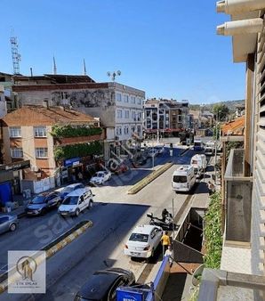 Etik Emlak Gayrimenkulden Merkezi Konumda Satılık Ofis