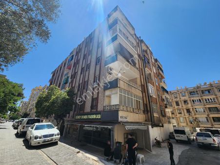 Evseç Emlak'tan Satılık 4+1 Merkezi Konumda Geniş Daire